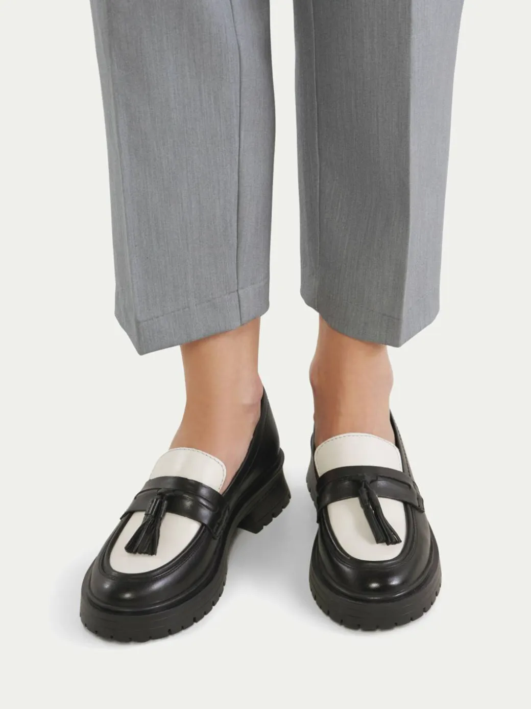 Chunky loafers WI16-7743-02W Nero
