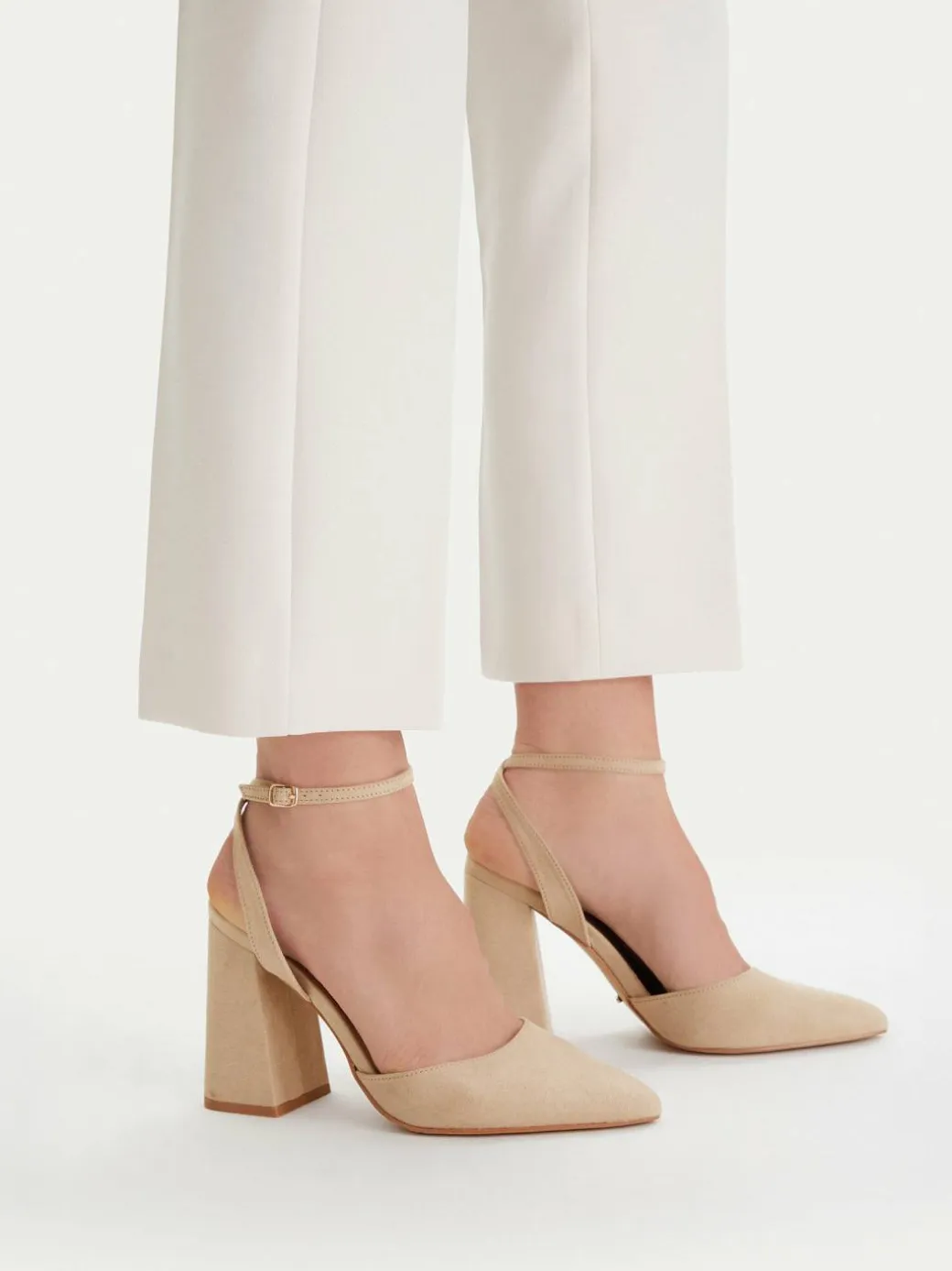 Décolleté CEO-CD25-039-1 Beige