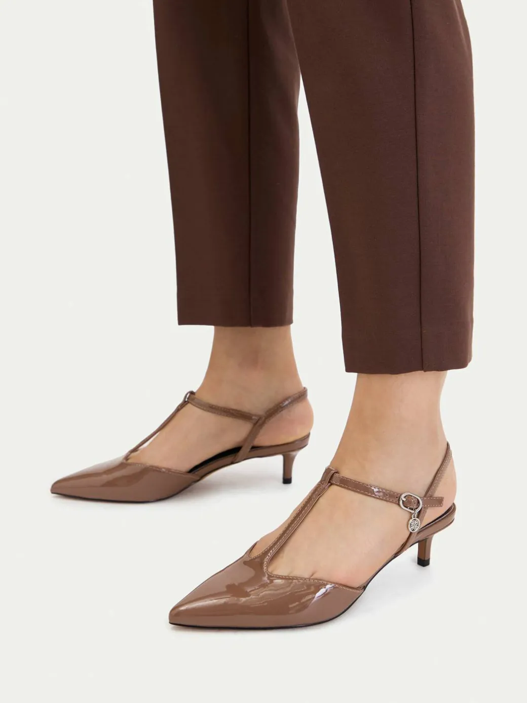 Décolleté CEO-CD25-123-1 Marrone