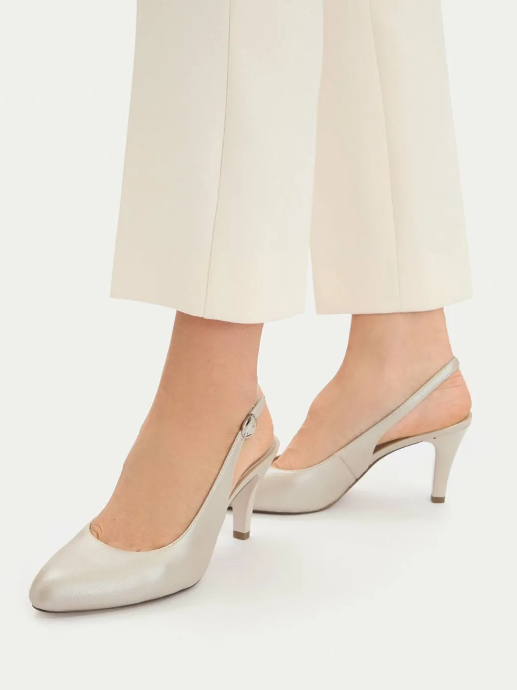 Décolleté 9-29606-42 Crema