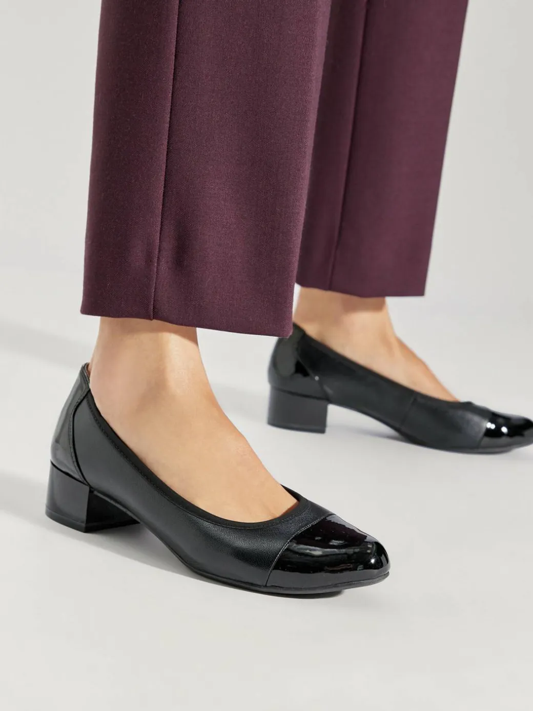 Décolleté 9-22500-42 Nero