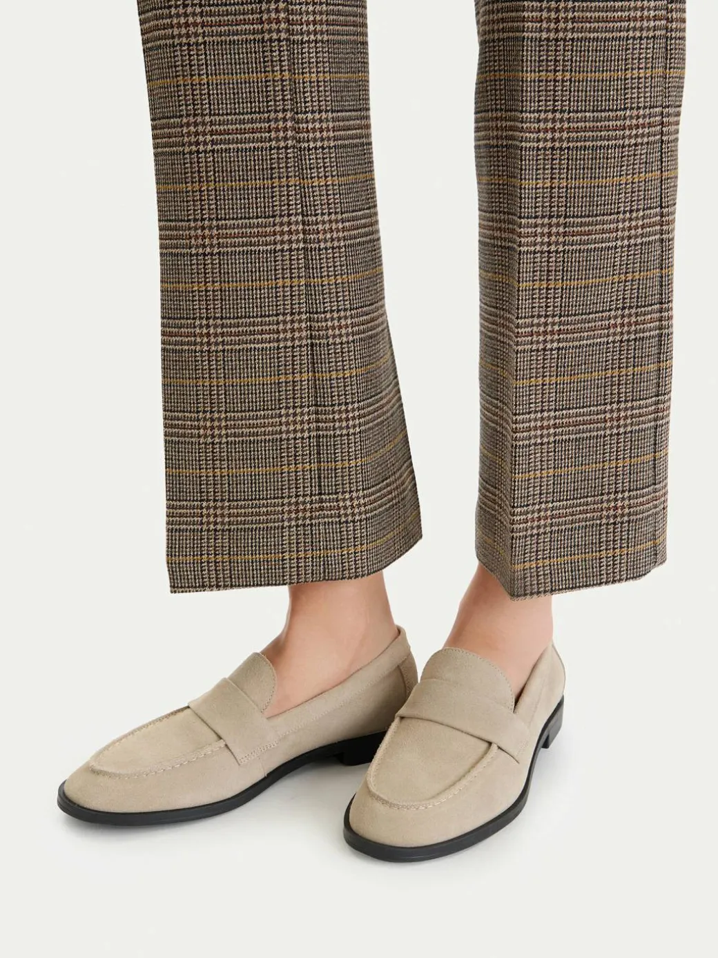 Loafers C-25554LM Beige