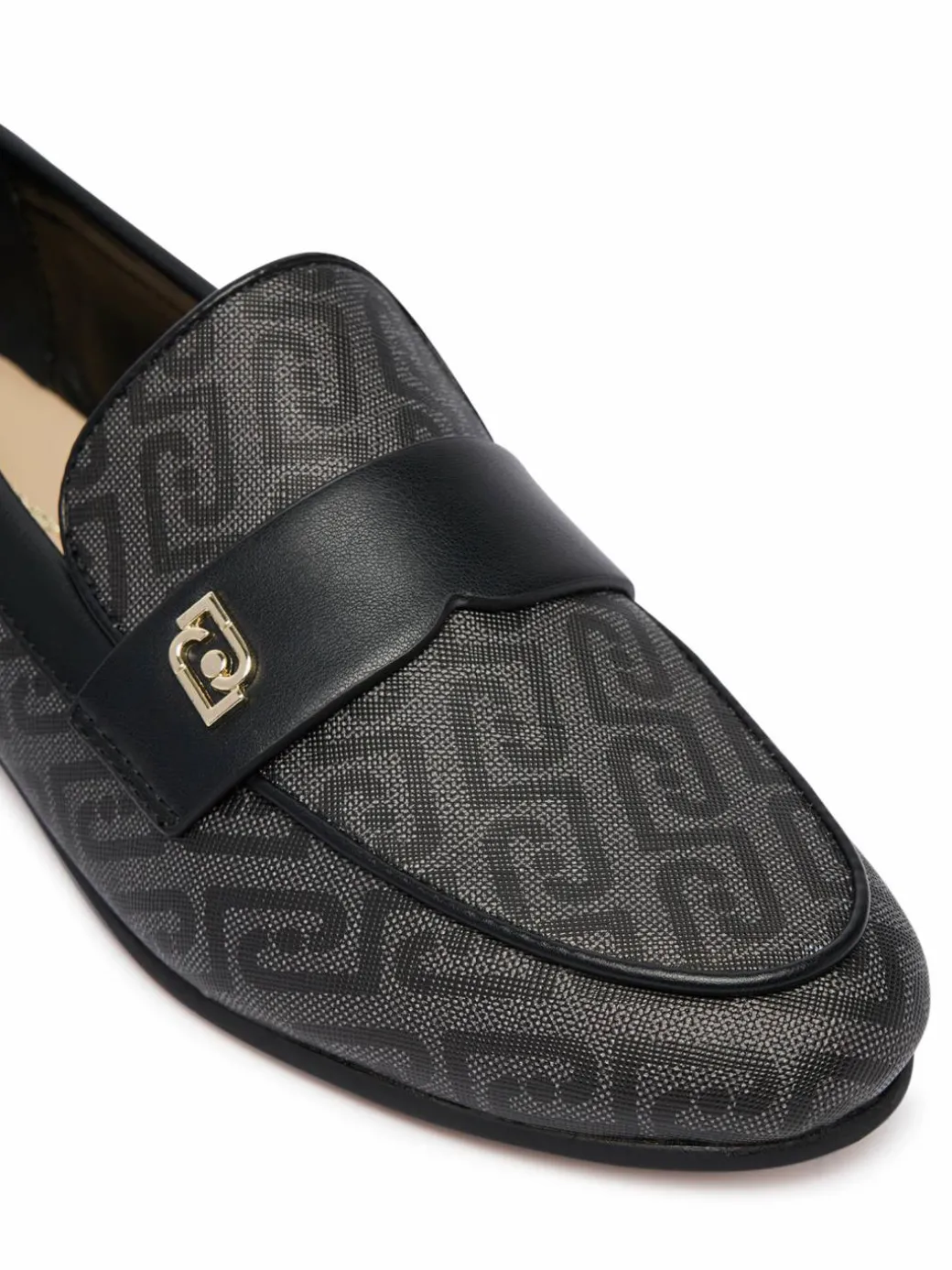 Loafers Emel 05 SA6035 EX325 Nero