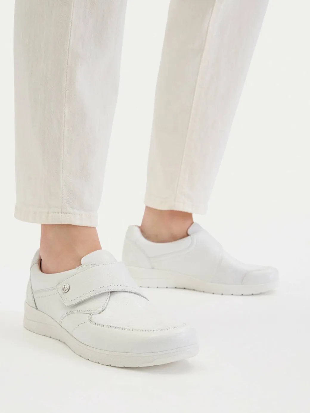 Scarpe basse 9-24710-46 Écru