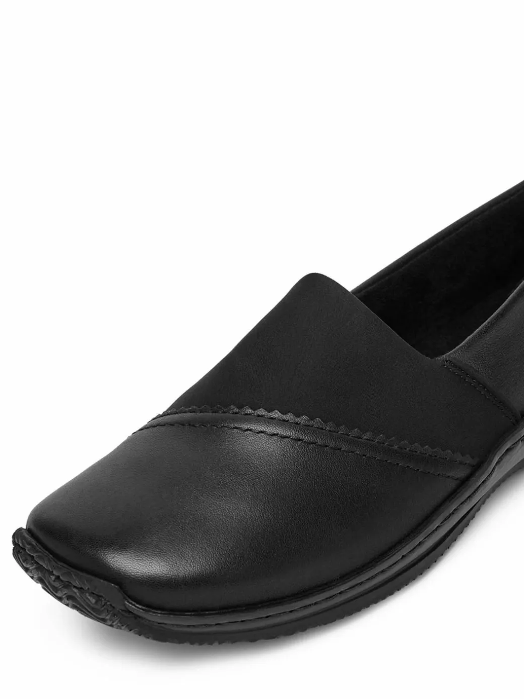 Scarpe basse L1790-00 Nero