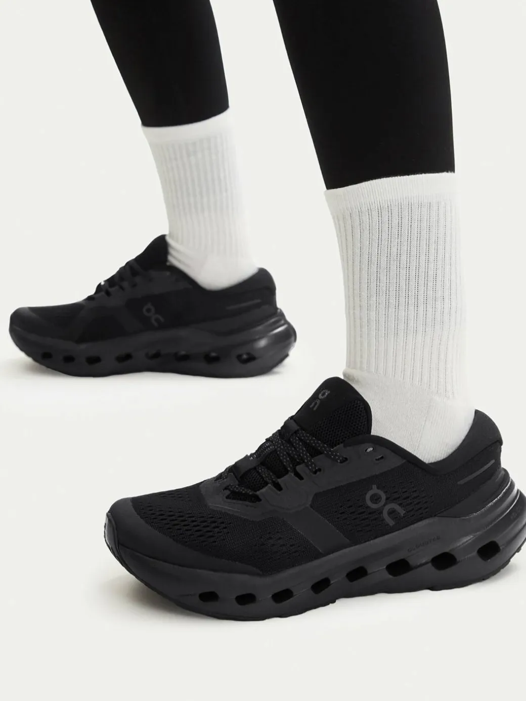 Scarpe running Cloudrunner 3 3WG10051043 Nero