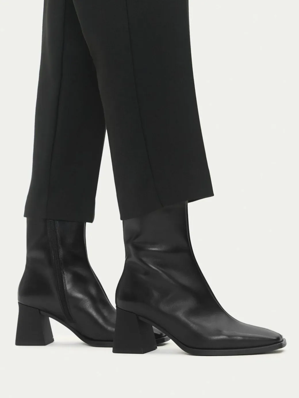 Stivaletti Hedda 5002-001-20 Nero